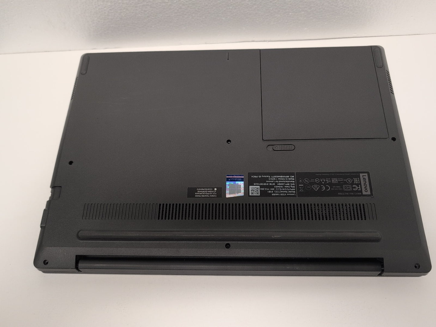Lenovo V330-14ARR 14" LAPTOP AMD Ryzen 5 CPU (NO RAM /SSD,  FOR Parts ) -