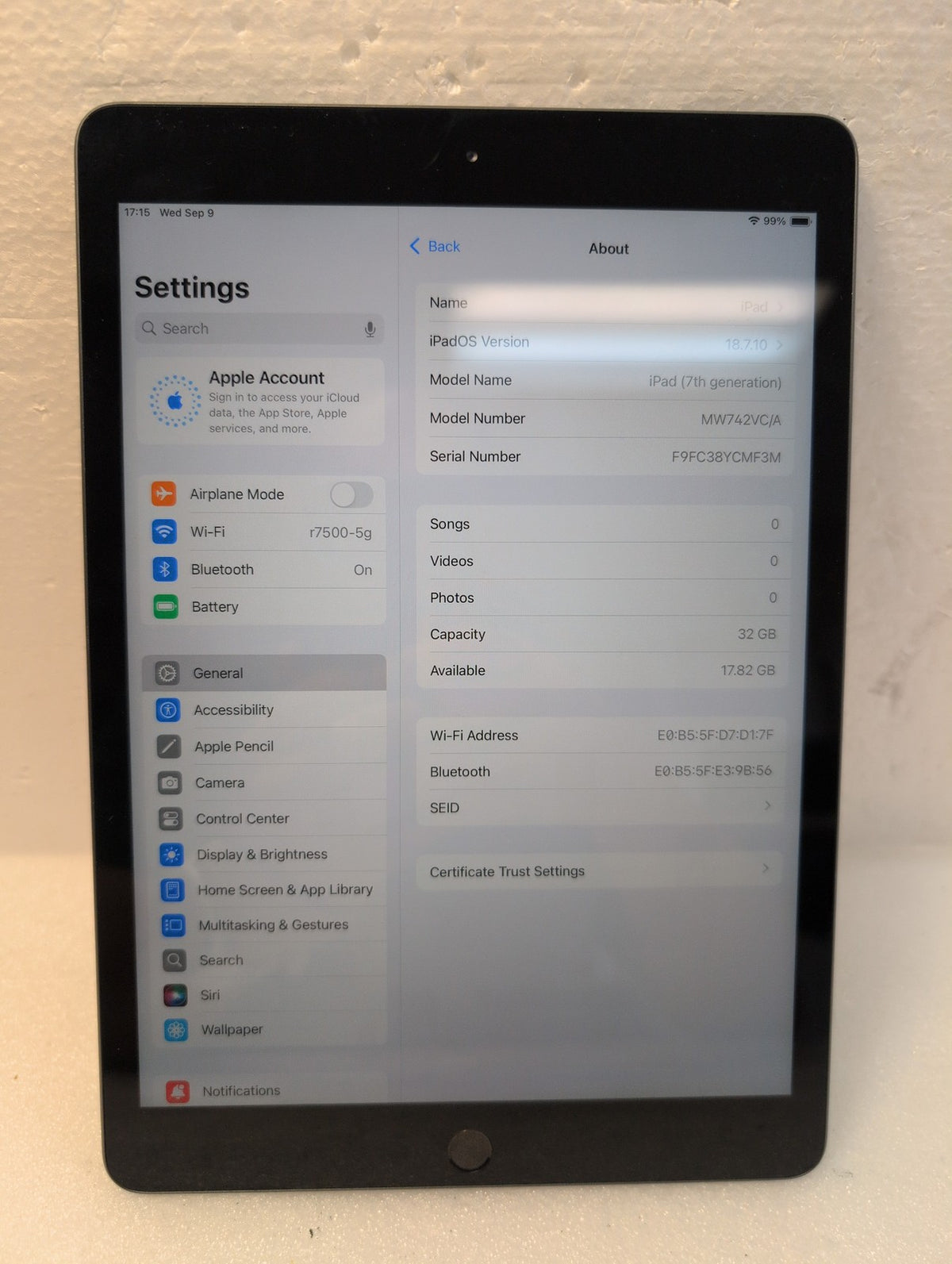 🎸 Apple iPad 7th Generation A2197 32GB Space Gray Wi-Fi Tablet MW742VC/A