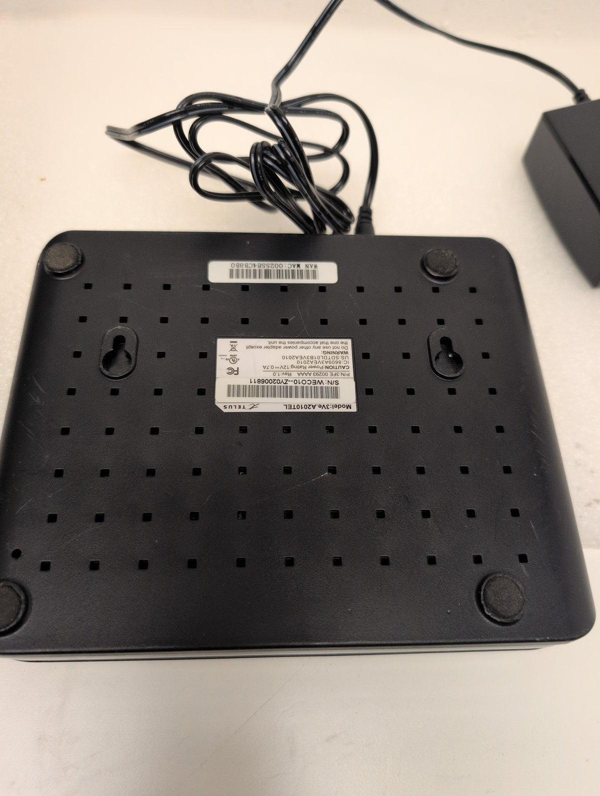 🎸 TELUS 3Ve.A2010TEL DSL Modem Router Combo Black Wired Ethernet LAN Ports