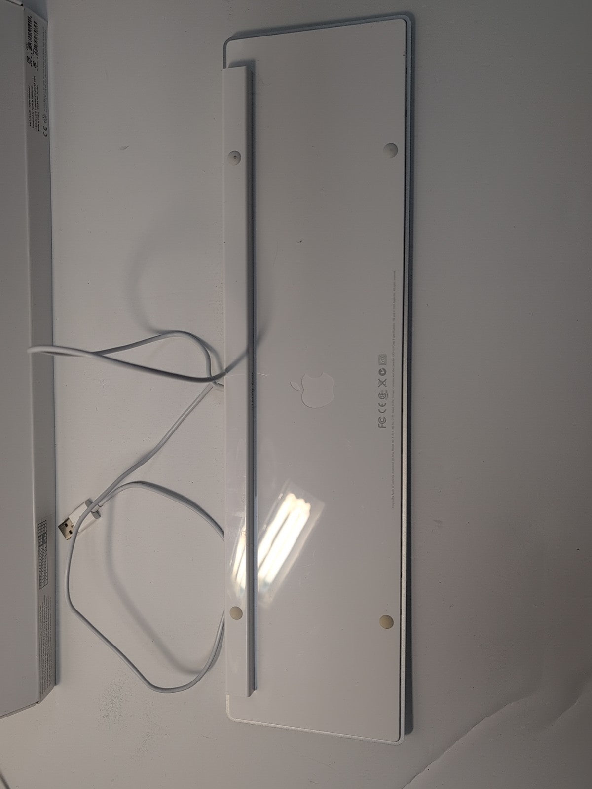  Apple Wired Aluminum USB Keyboard A1243 With box  Tested -