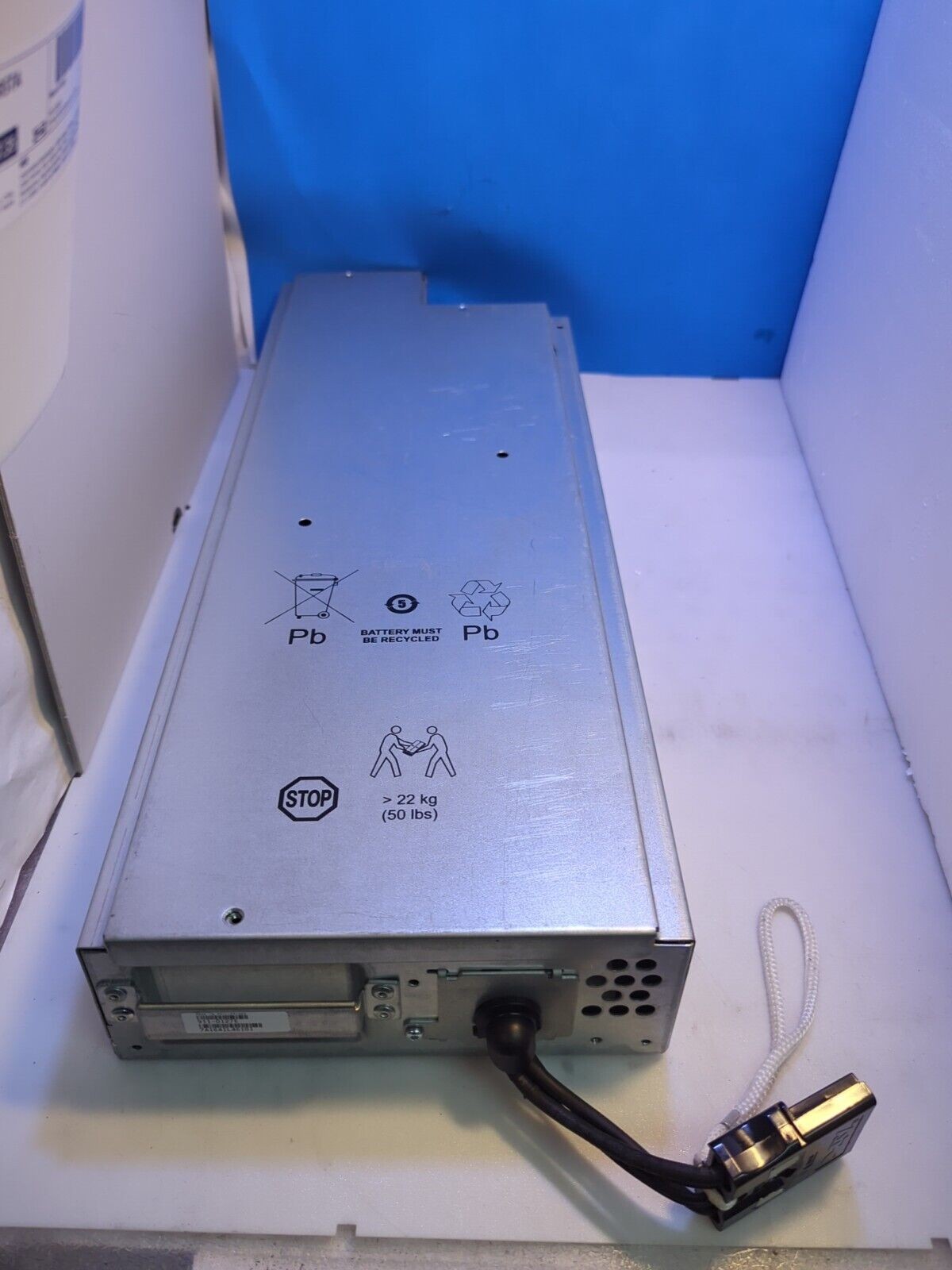 Genuine APC 911-0127E Battery Cartridge With All Cables (NO BATTERY INSIDE) -