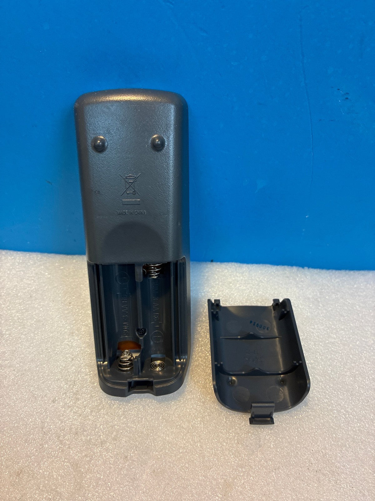 🔥 Sony RMT-CS2iPA Personal Audio System Remote Control Silver/Gray
