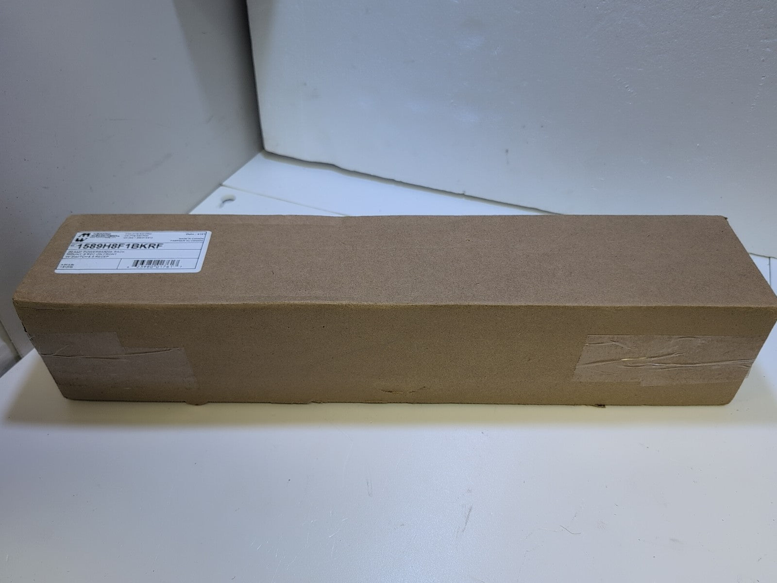 NEW Hammond 1589H8F1 BKRF Wall Mount Rack Power Strip 8-Outlet 120v 20A -