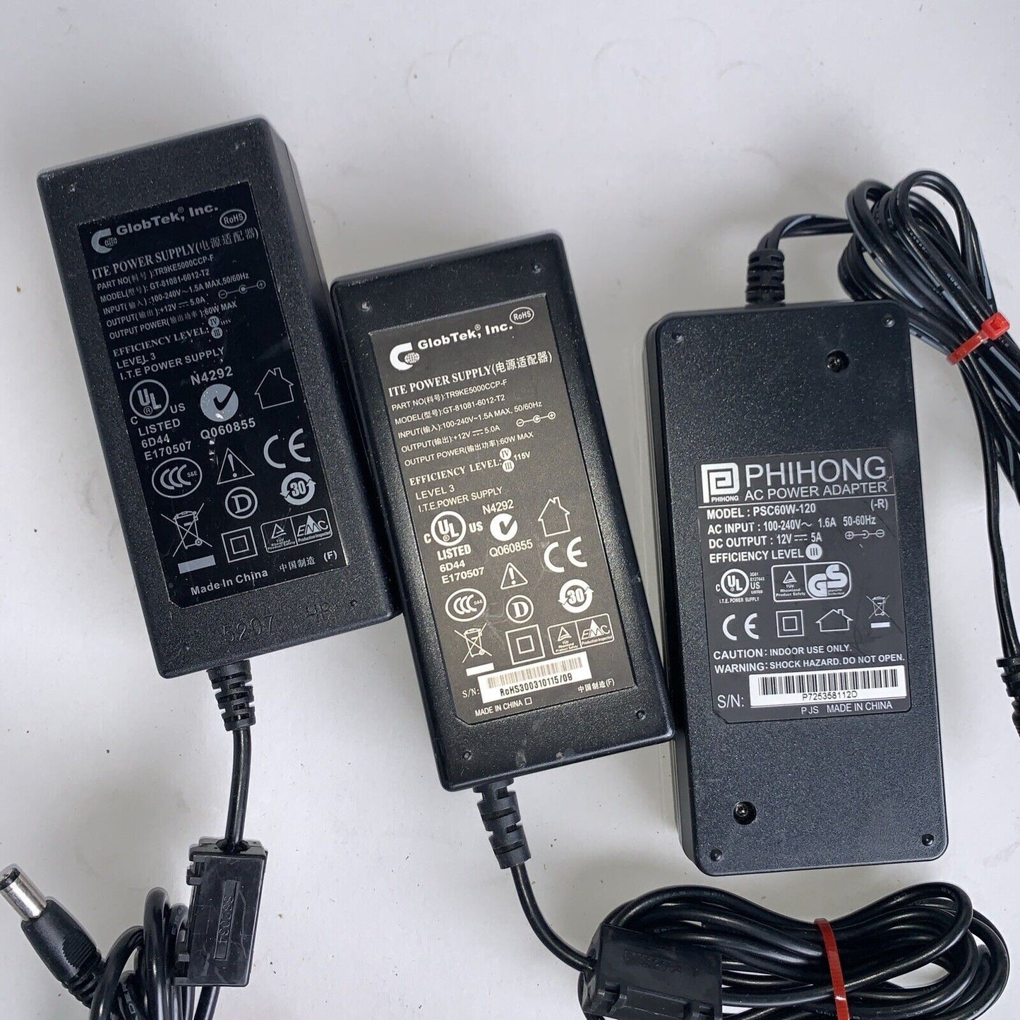 GlobTek/PHIHONG Power Supply 100-240V 1.5A 50/60Hz 12V 5.0A 60W GT-81081-6012