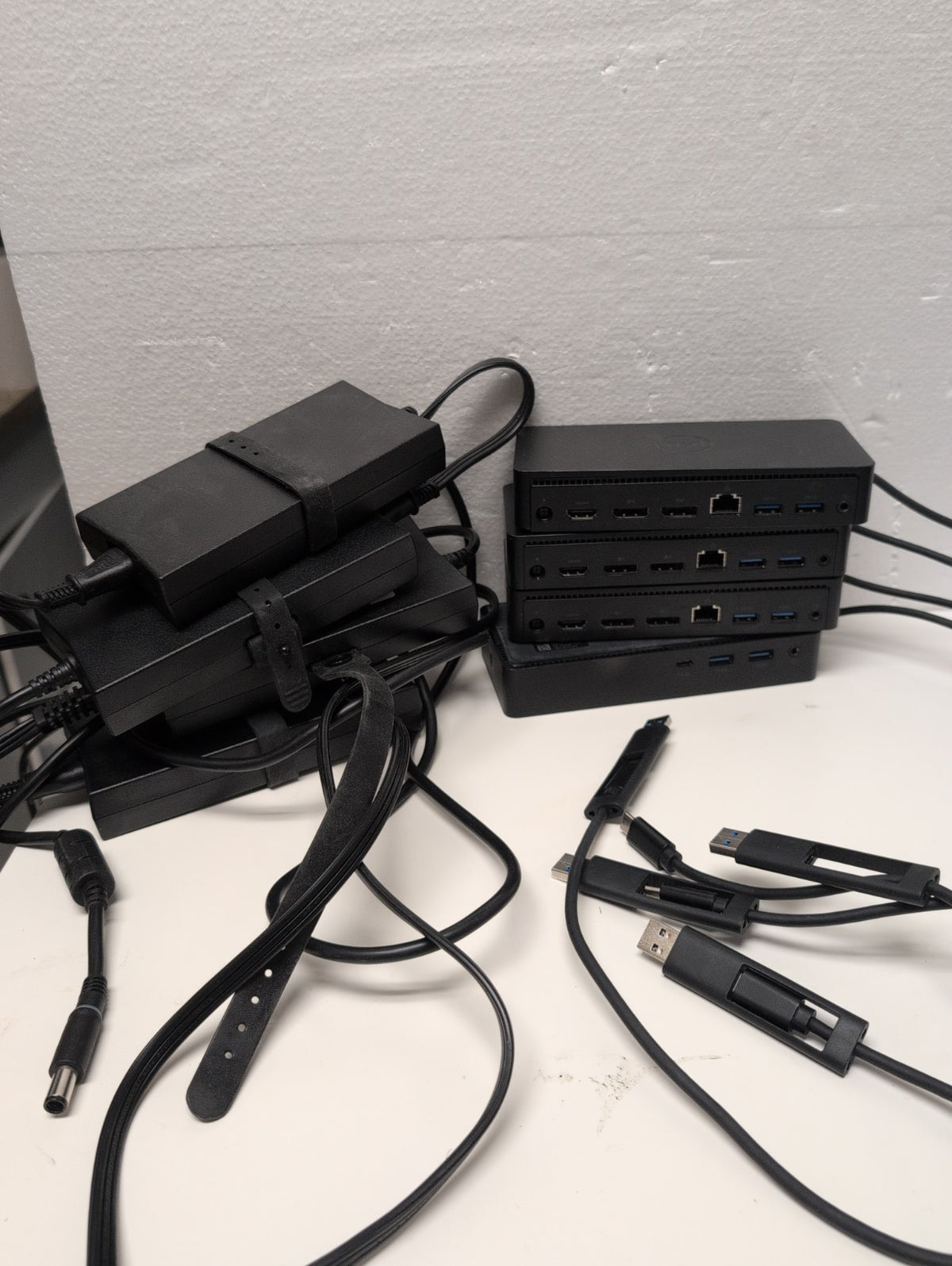 🔥 4x Dell D6000 Docking Station USB 3.0 TYPE-C 4K w/ 130W Dell Adapter Tested -