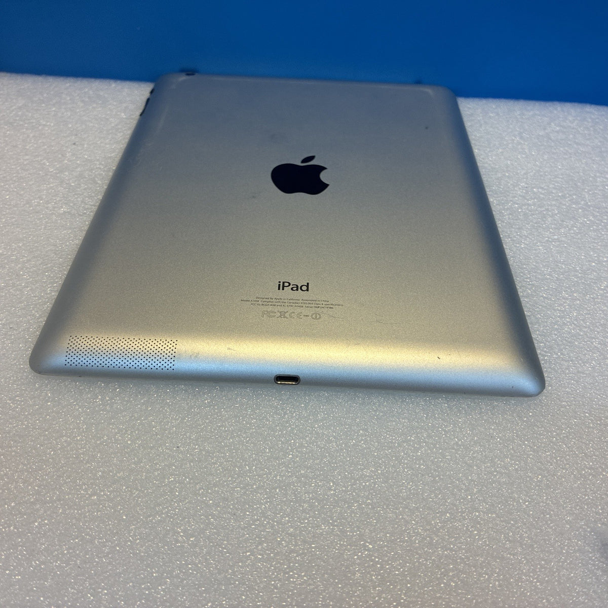 🔥 Apple iPad 4 Retina 32GB Wi-Fi  White MD514C/A
