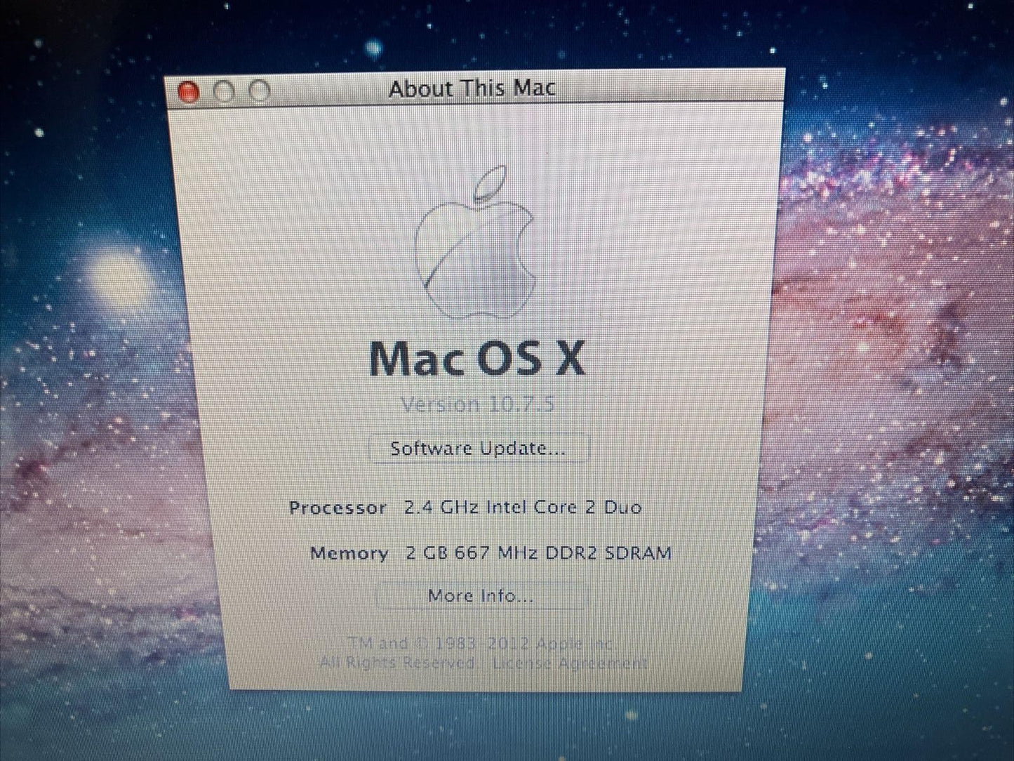 ~ Apple MacBook 13" Laptop 2008 A1181 Intel C2D CPU / 2GB / 160GB HDD (Read) ~