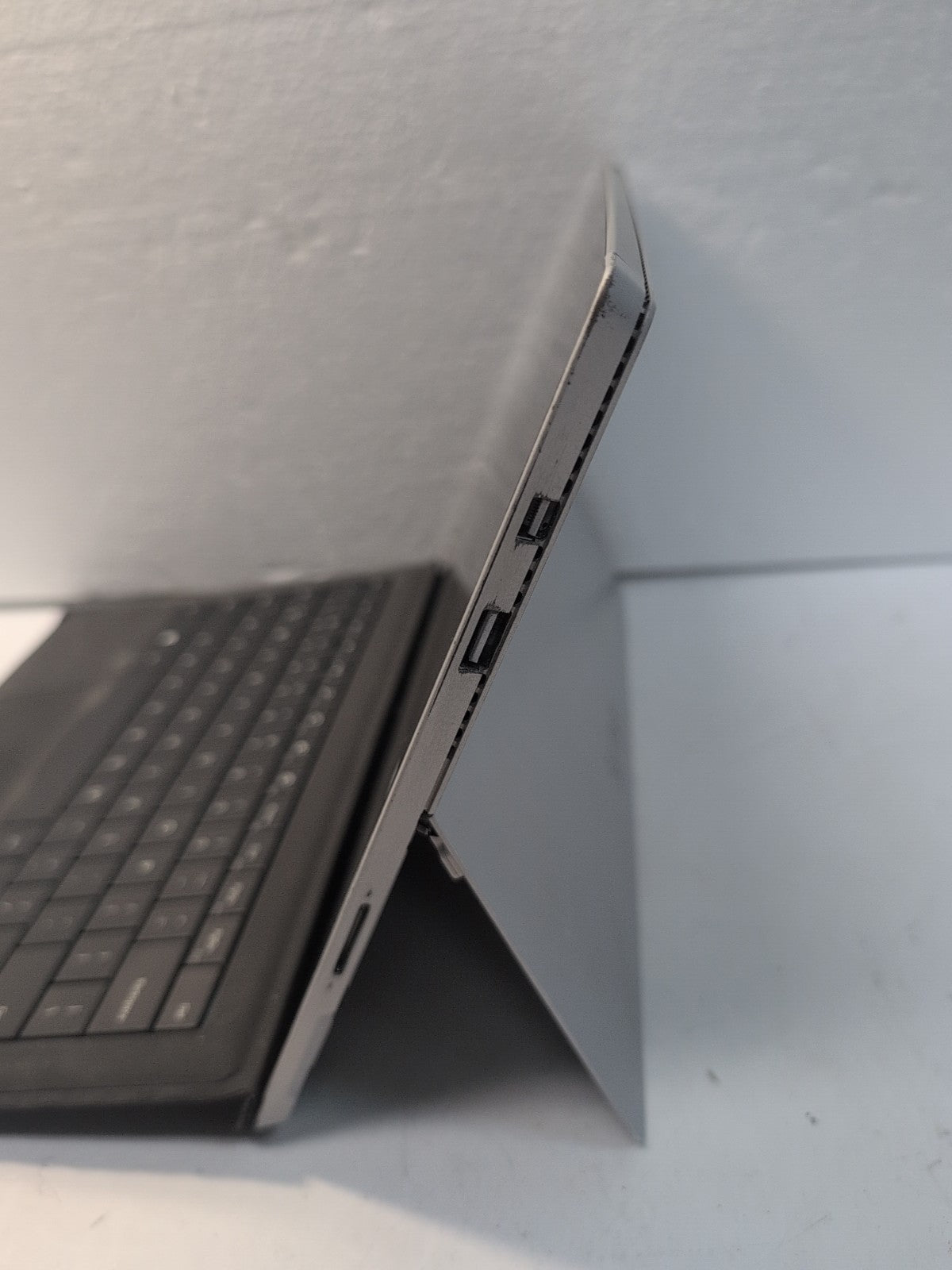 Microsoft 12" Surface Pro 3 1631  i5-4300U/4GB/128GB SSD/Win10/Keyboard (NO AC)-