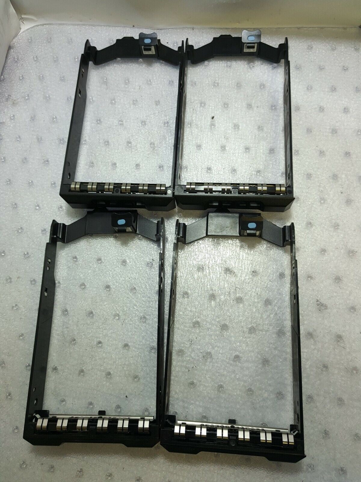 - 4x Dell Y446J 3.5" Non Hot Plug SAS SATA Tray Caddy for R310 R410 R510