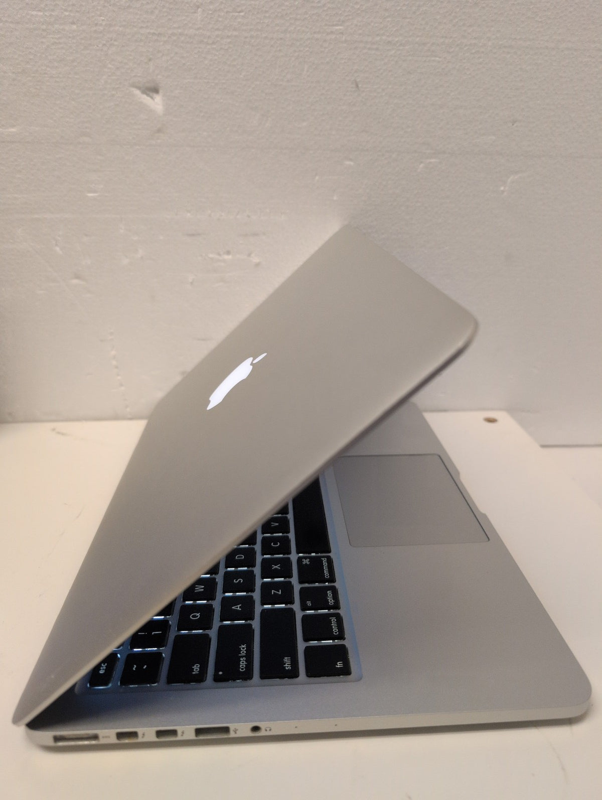🎸 Apple MacBook Pro 13" A1502 Retina Mid 2014 i5 2.6GHz 8GB 256GB SSD （No AC）