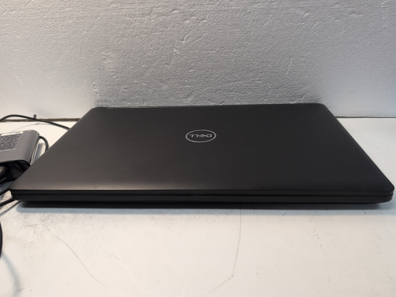 Dell Latitude 5590 15.6" Laptop i5-7300U/8GB/500GB SSD/Win11 (NO BATTERY, READ)-