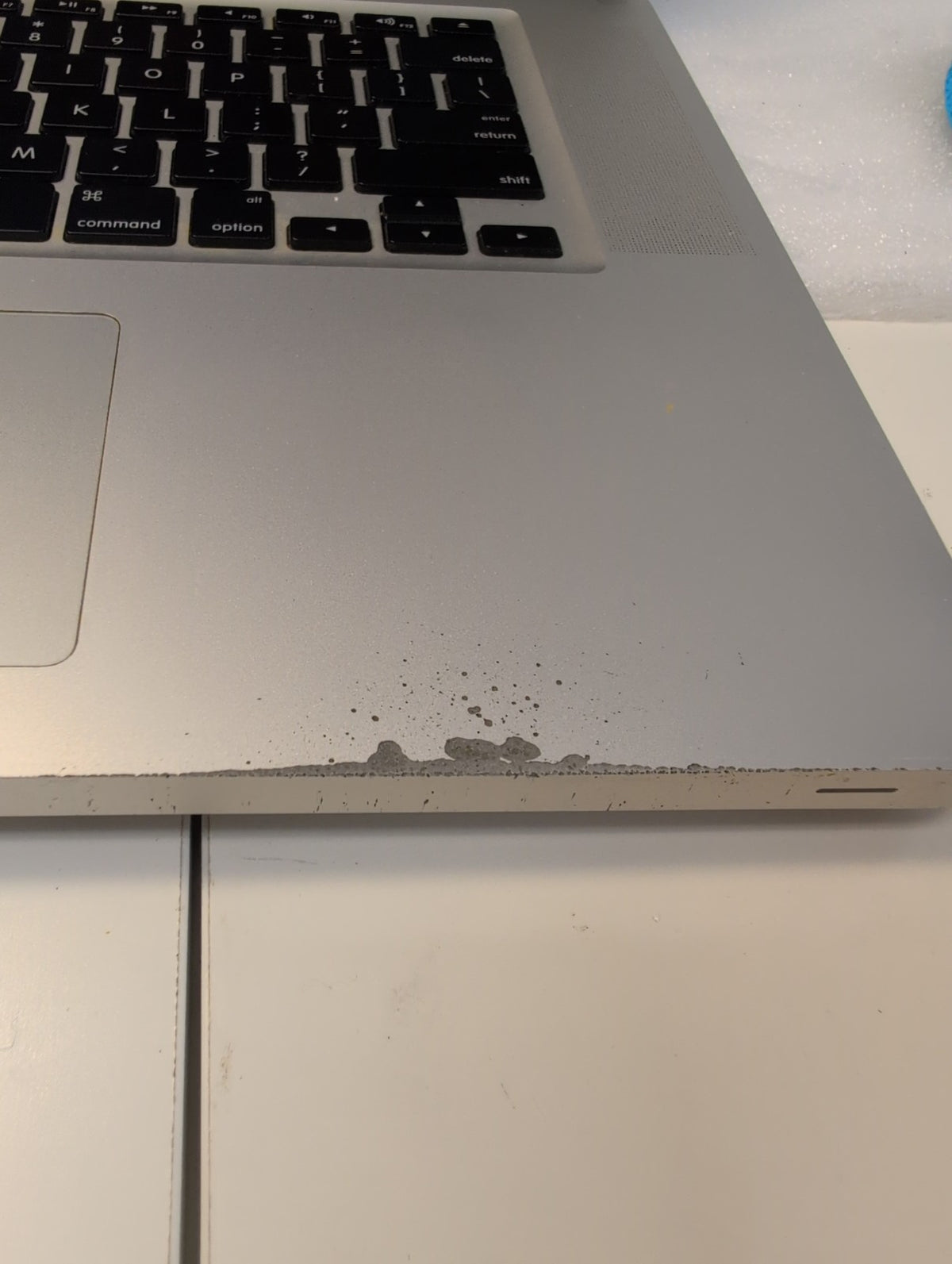 🎸 Apple MacBook Pro 15-inch A1286 2010 2.53GHz i5 4GB 500GB (NO BATTERY )