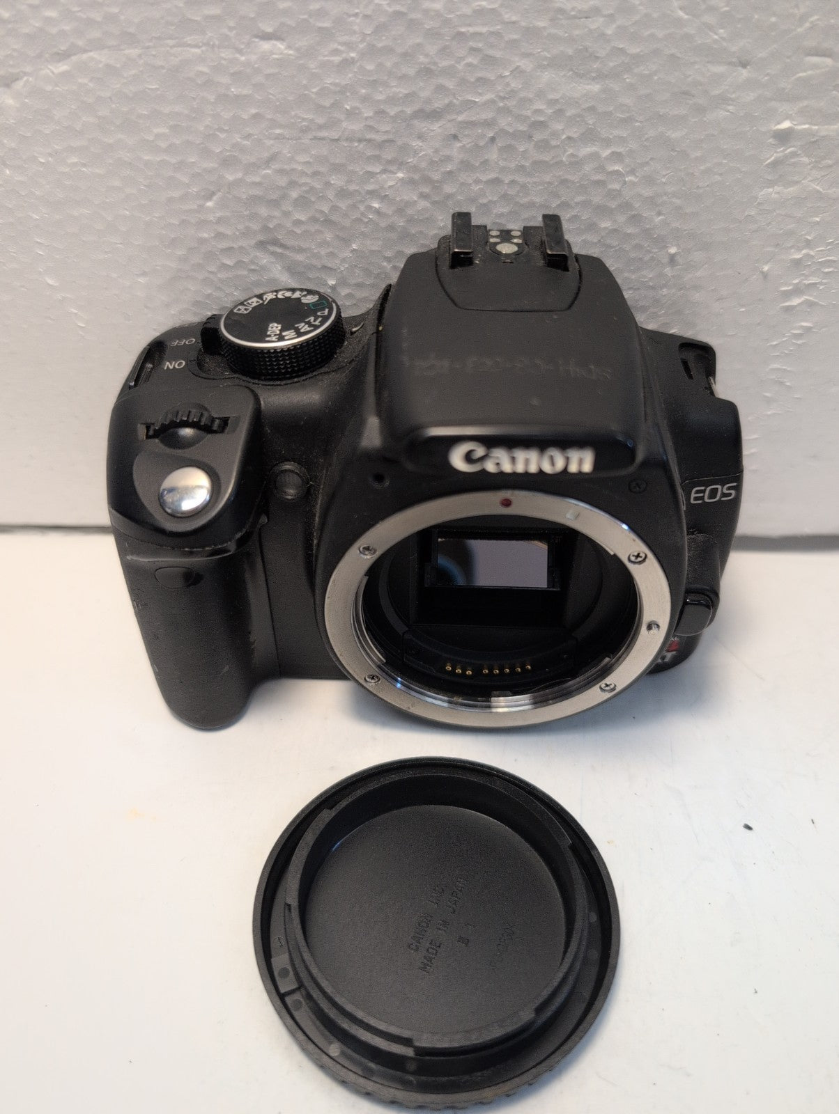 🔥 Canon EOS Rebel XT 8.0MP Digital SLR DSLR Camera Body Only (READ) -