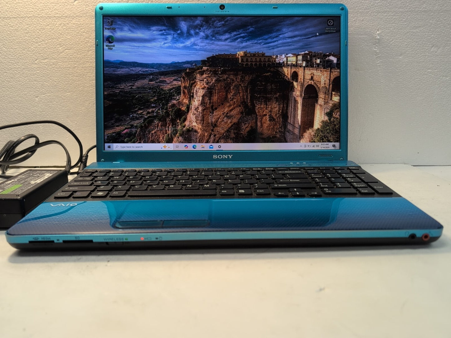 🔥 SONY VAIO PCG-71211L 15.6" LAPTOP i5-M430 CPU/8GB/250GB SSD/ WIN 10 -