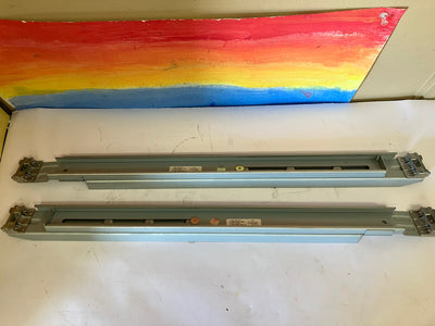 ~ IBM X3620 / X3620 / X3630 M3 Left Right Rackmount Server Rail 69Y1106 69Y1108
