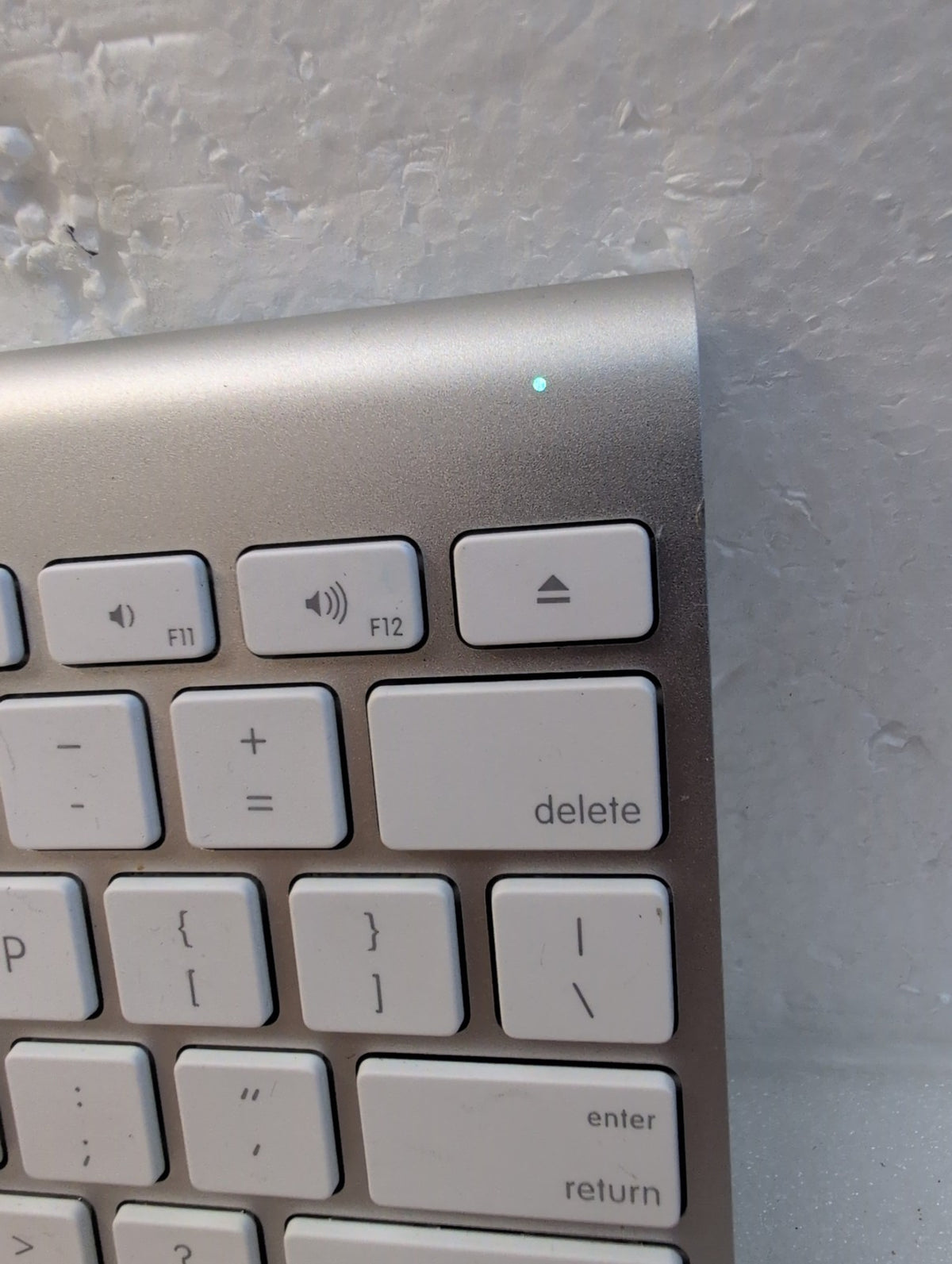 🎸 Apple Wireless Keyboard A1255 Bluetooth Aluminum Silver QWERTY US Tested