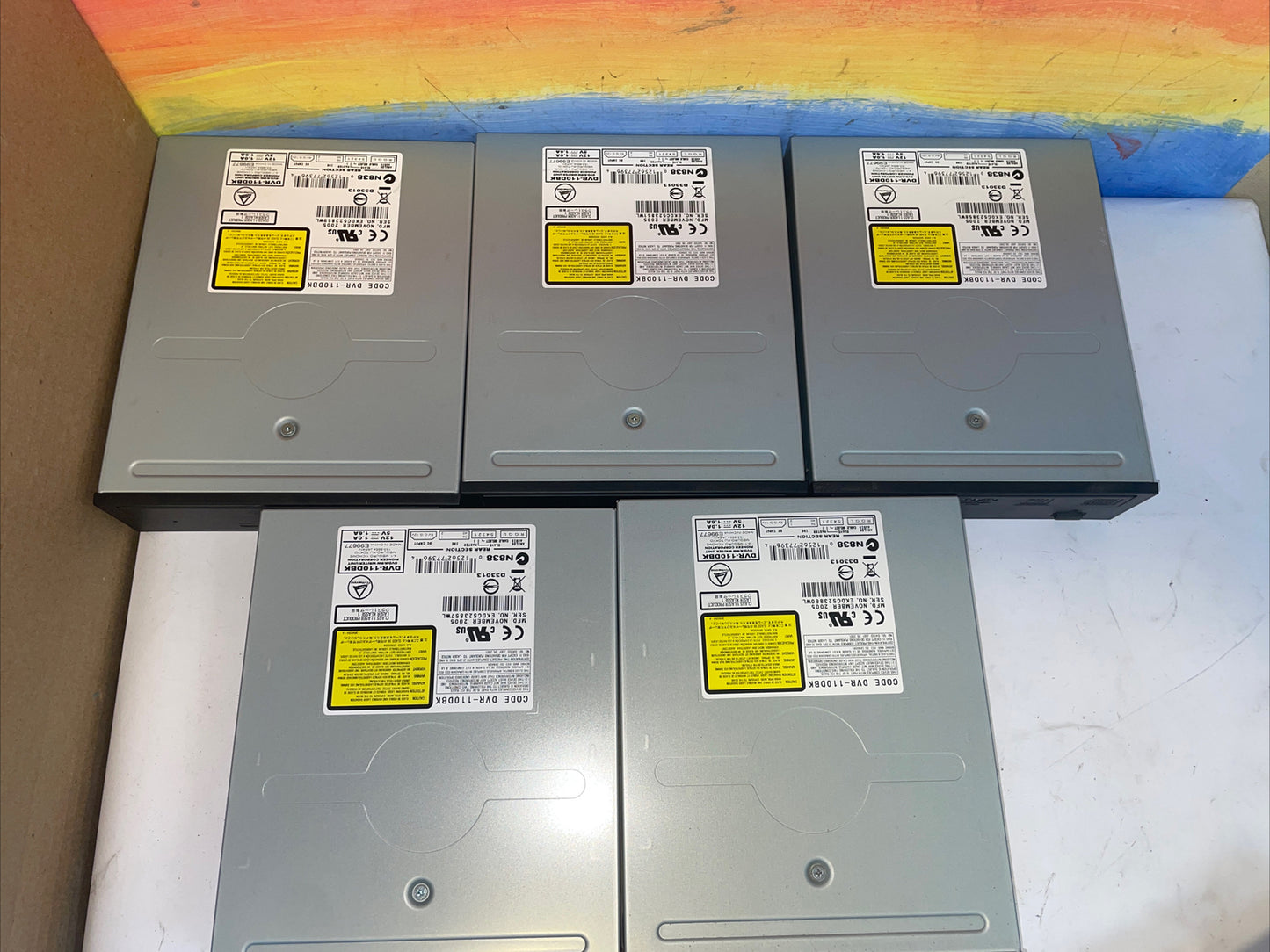 1×  PIONEER DVR-110DBK IDE CD/DVD Reader/Writer Drive