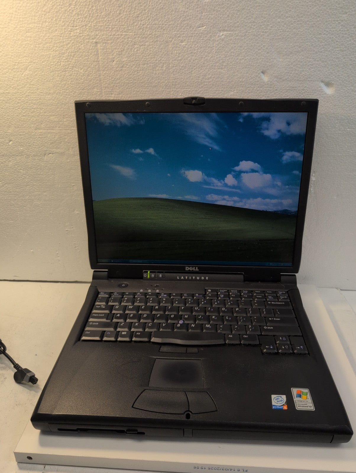 🔥NICE Dell Latitude C840 15" Laptop Pentium4 2.0GHz /1GB RAM /30GB HDD/WinXP  -