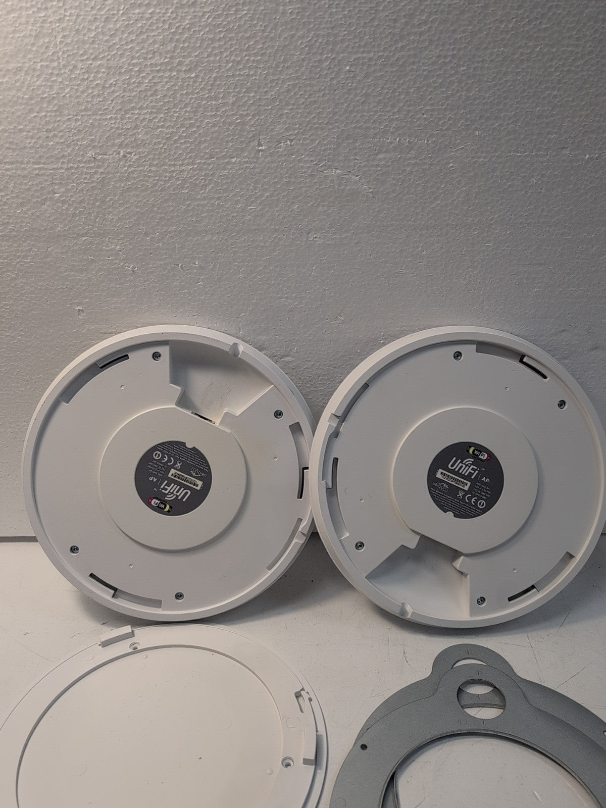 🔥2x Ubiquiti UniFi AP UAP Wireless Access Point SWX-UAP 802.11n POE(ONE MOUNT)-