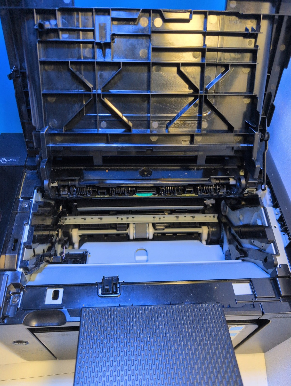 🎸 HP LaserJet Professional P1606dn CE749A Monochrome Laser Printer 15K Pages