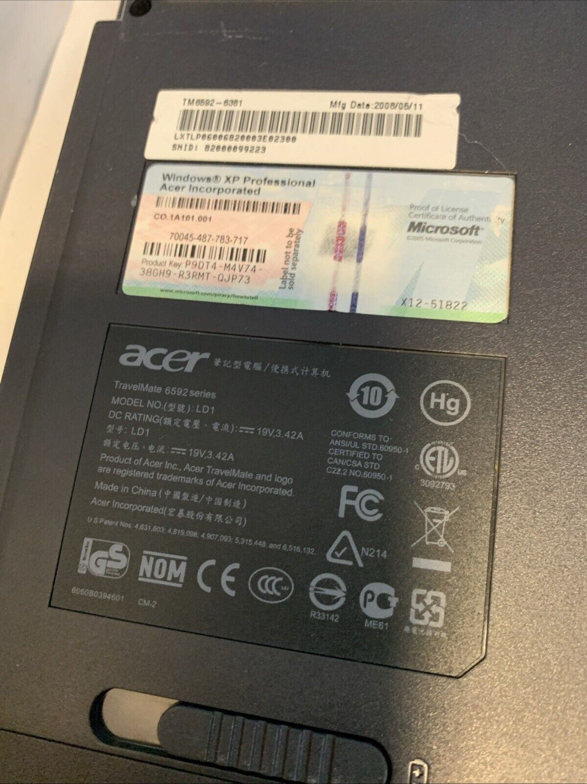 Acer Travel Mate 6592 C2D T7300 2GB 750GB Windows xp pro sp3 (one key defective)