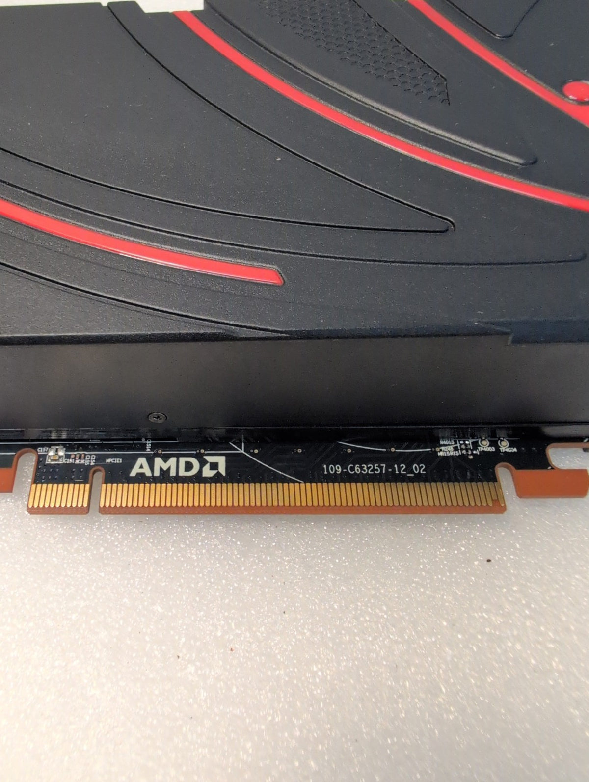 🎸 AMD Radeon R9 270 2GB GDDR5 Graphics Card PCIe DVI HDMI DP 102C6320302