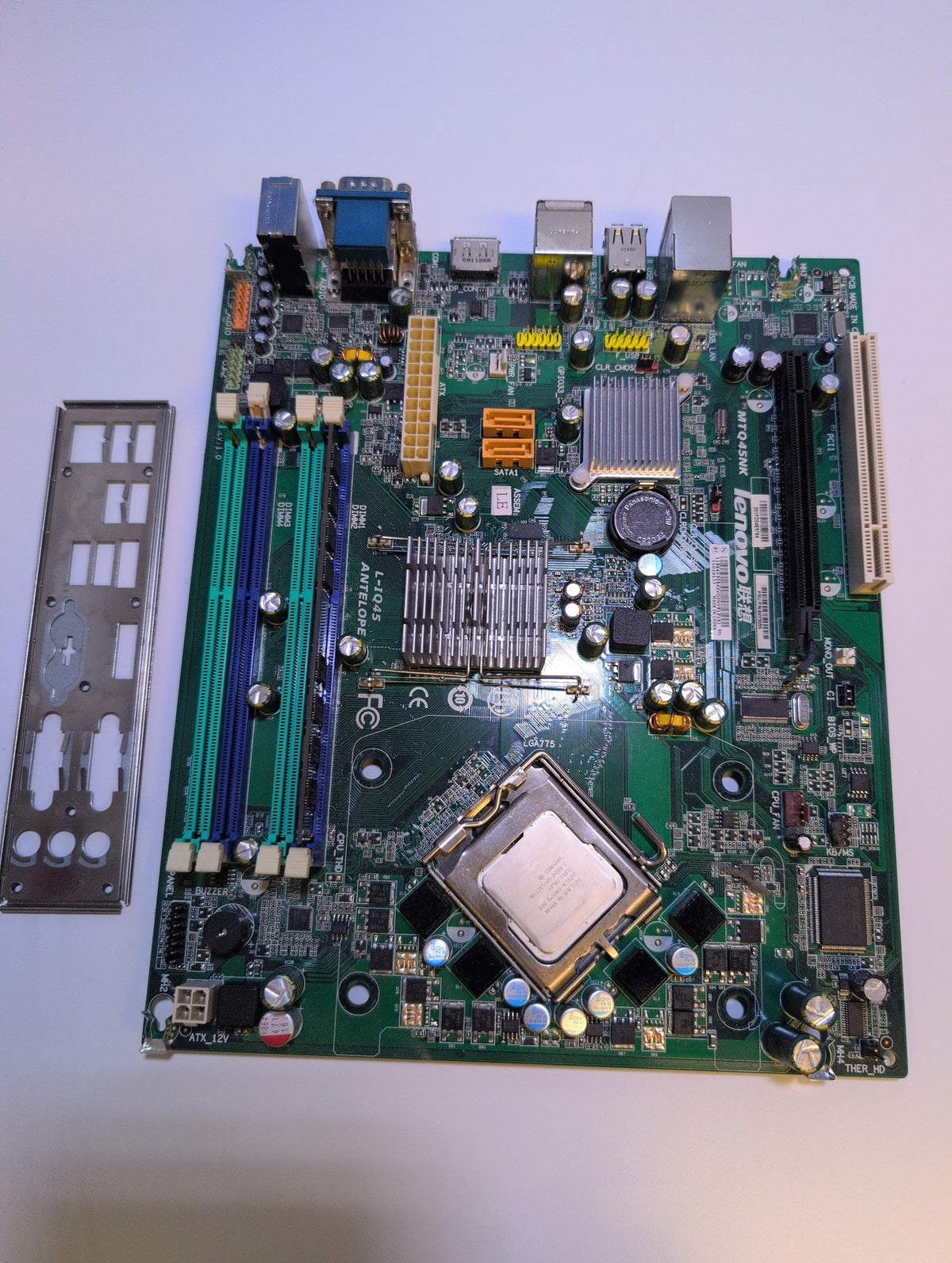 Lenovo MTQ45NK LGA775 Micro-ATX Motherboard Intel Core 2 Duo E8400 DDR3 -