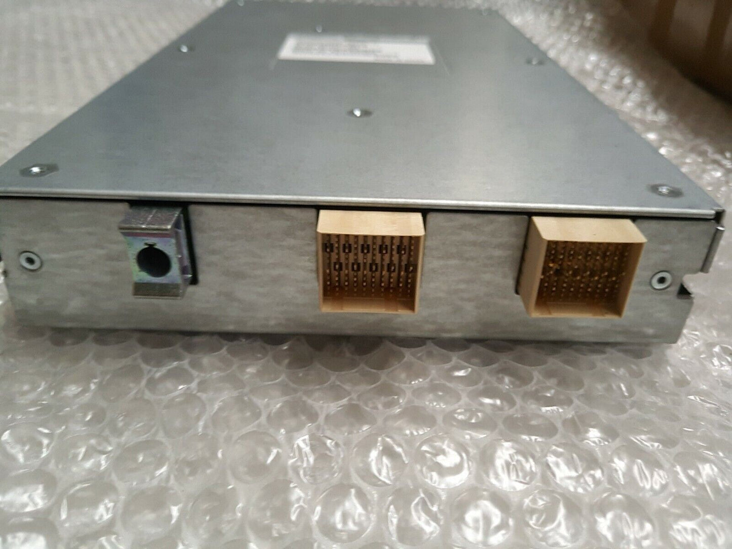 - 1x Intel Blade Server 10-Port GIGABIT Switch  AXXSW1GB D91241-004