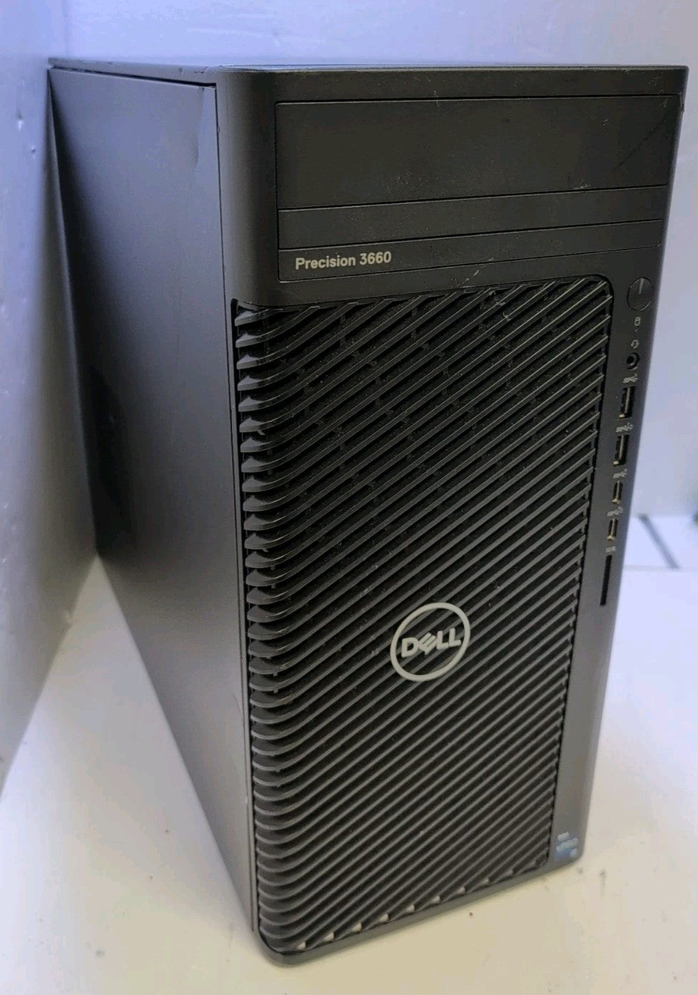 Dell Precision 3660 i9-12900K/32GB DDR5/1TB NVMe + 1TB HDD/GTX 1030/WiFi/Win 11-