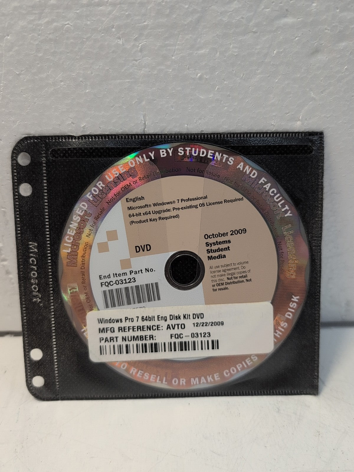🔥 Microsoft Windows 7 Professional  64-bit English Disk Kit DVD (No Key) -