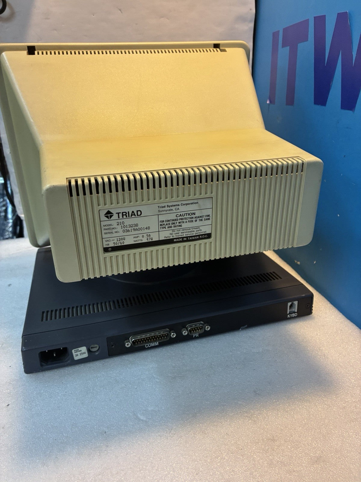 🔥 Vintage TRIAD Model 210 CRT Serial Terminal RS232 Screen Computer