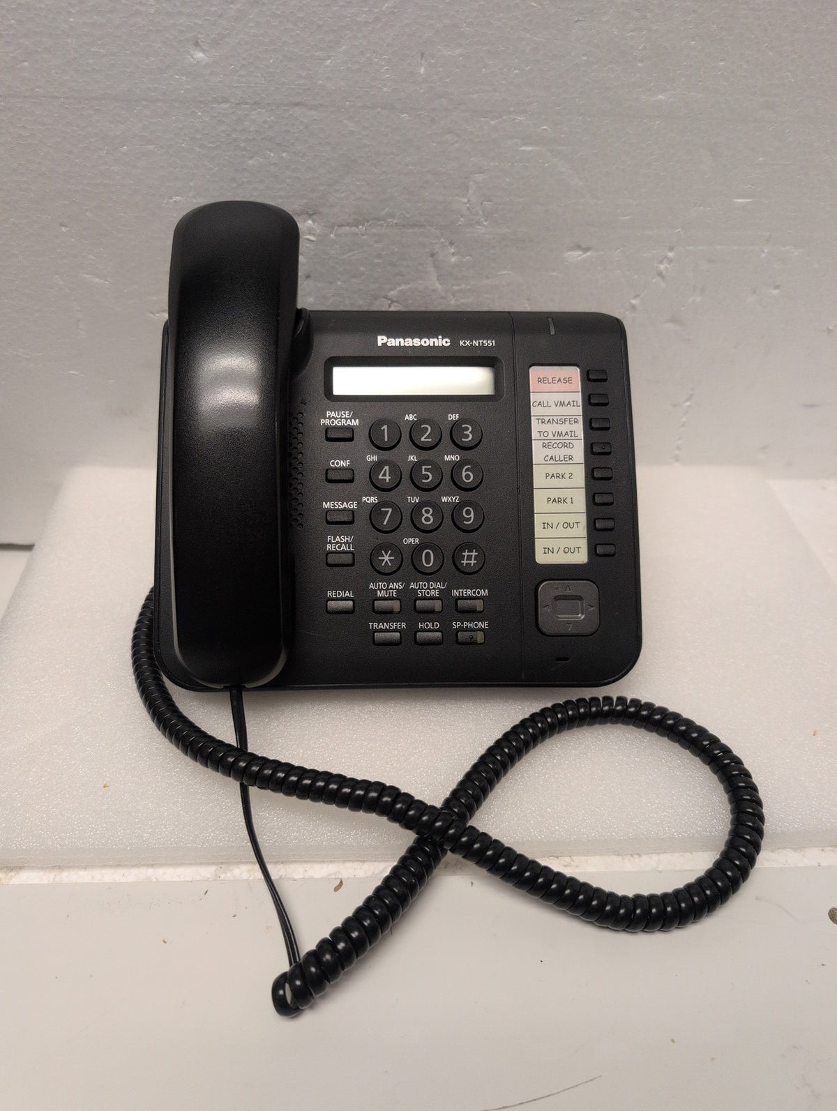 🎸 Panasonic KX-NT551 IP Proprietary Business VoIP Phone Black LCD PoE Office