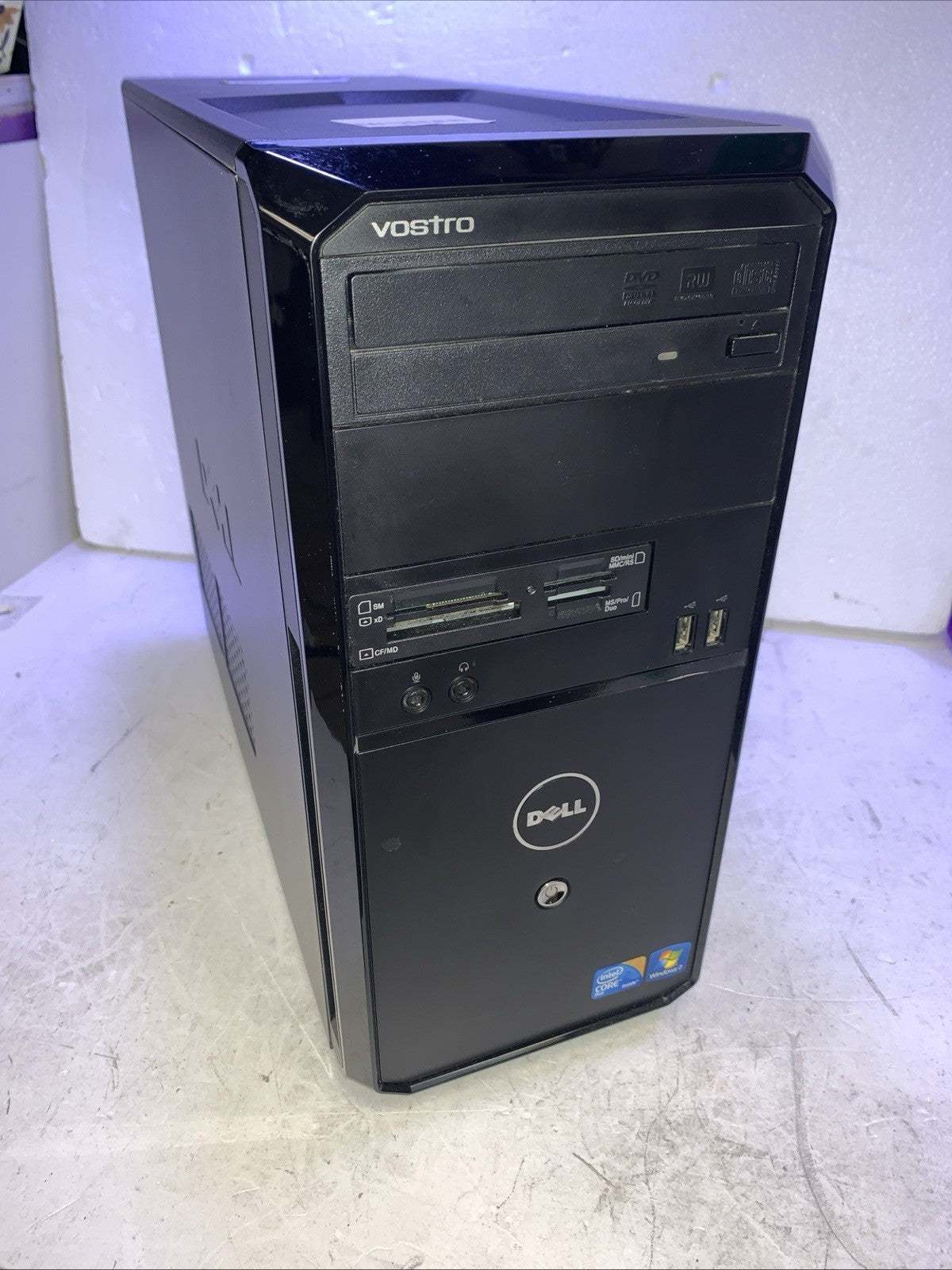 Dell Vostro Intel E7500 2.93GHZ 3GB 500GB Windows XP SP3 (RS232, Card reader)