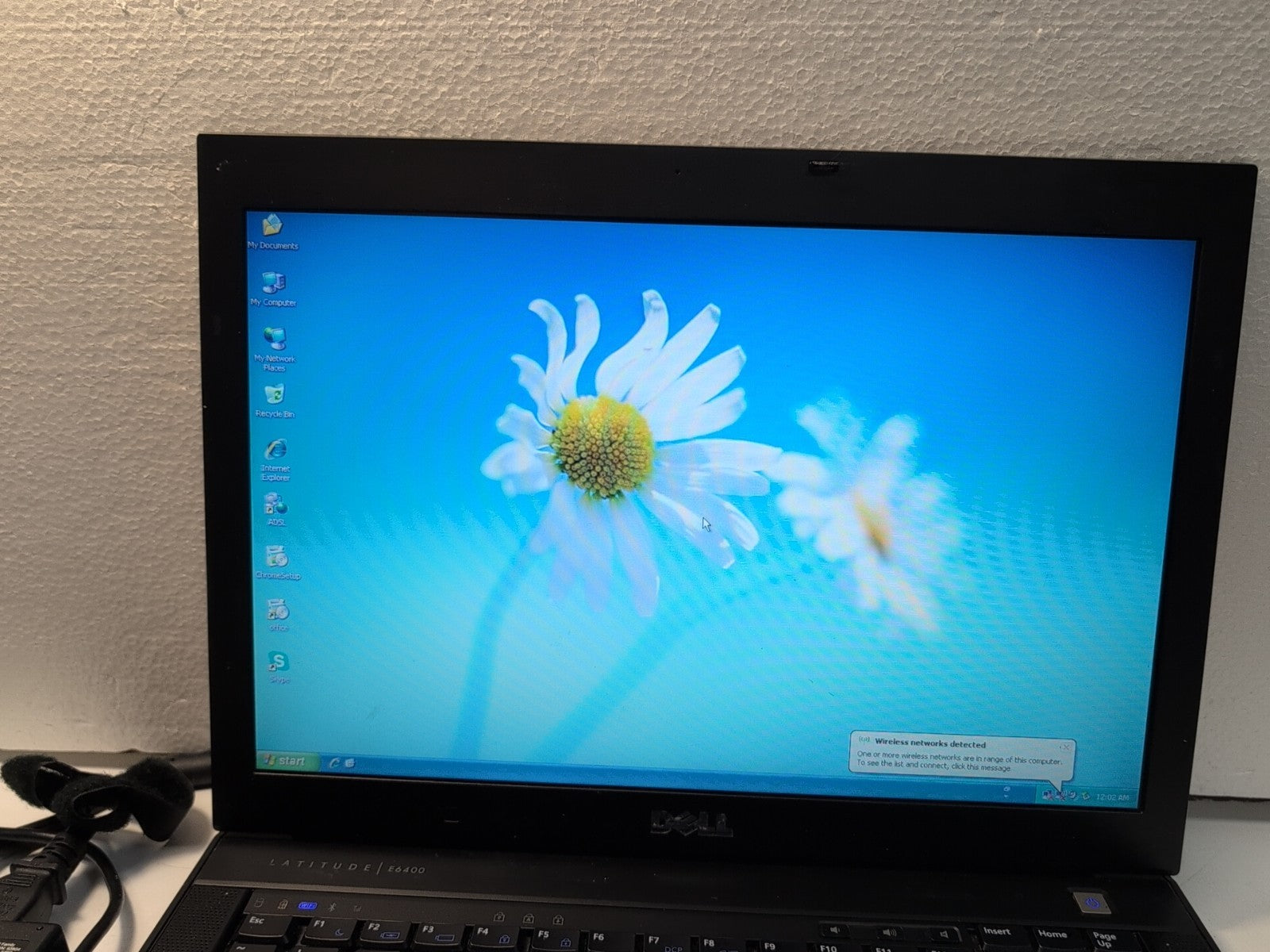 🔥 Dell Latitude E6400 14" Laptop Core 2 Duo P8600/4GB RAM/200GB HDD/WIN XP -