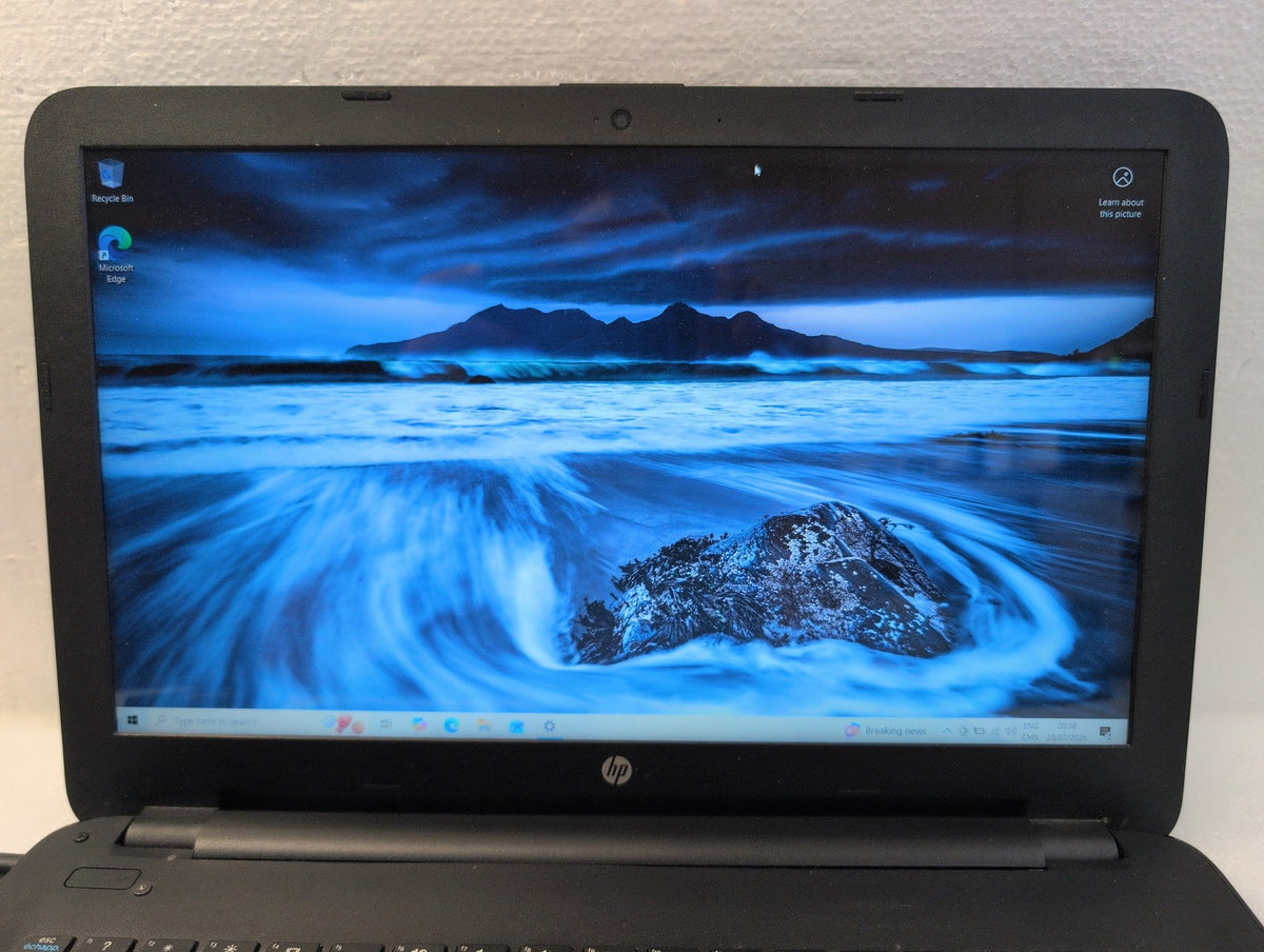 🎸 HP 15-ac028ca 15.6in Laptop Pentium 3825U 8GB RAM 750GB HDD (READ)