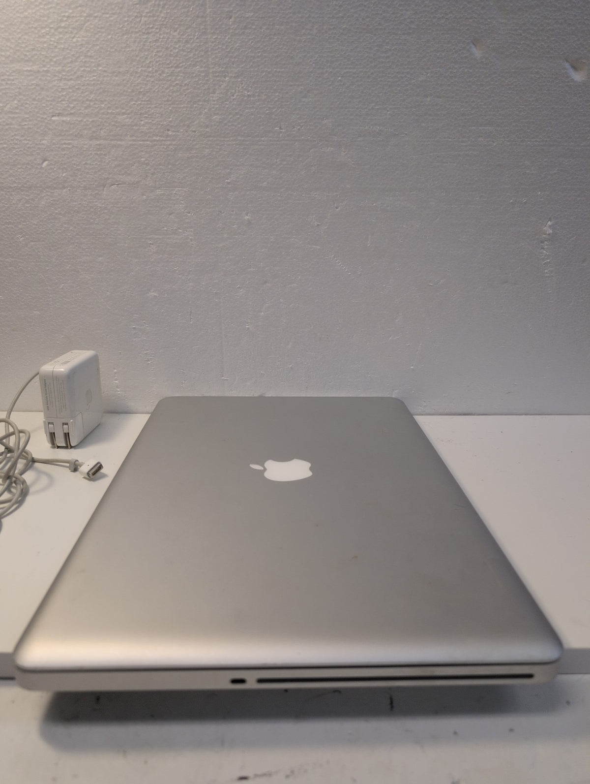 🎸 Apple MacBook Pro 15" A1286 Early 2011 2GHz Core i7 8GB RAM 500GB HDD