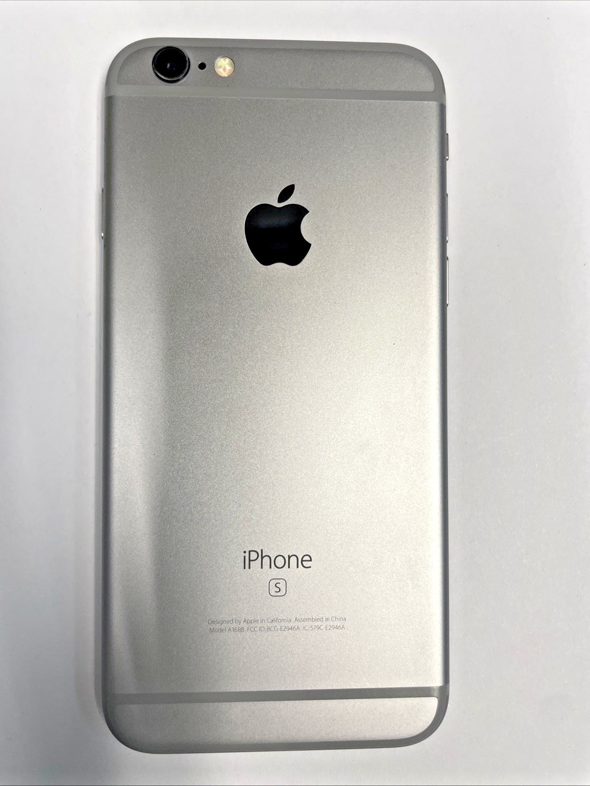 Apple  Iphone  6s  A1688 （For Parts）+