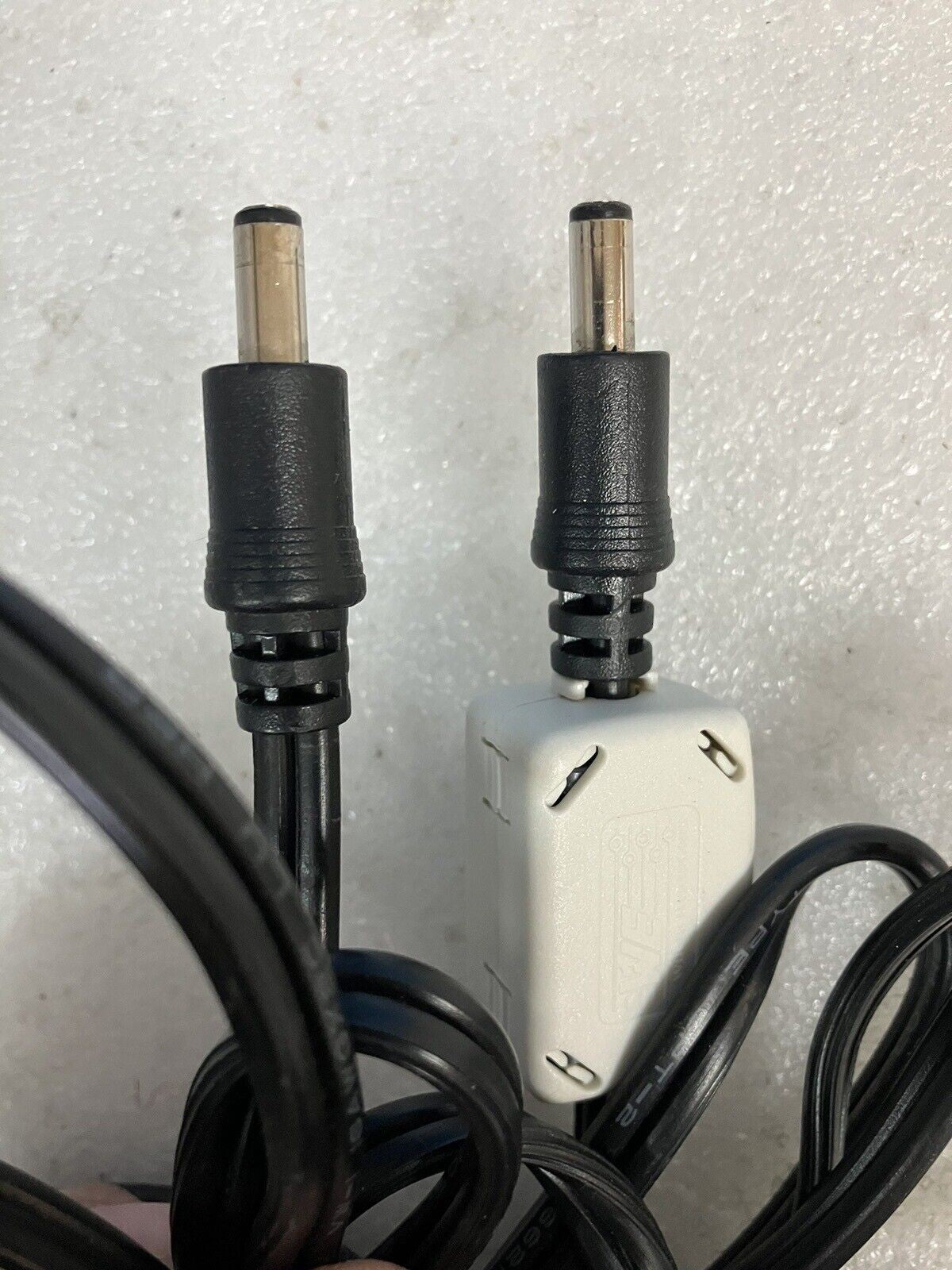 ~ (Lot 2) APX Technologies Inc Switching Power Supply 9V 8.33A 47-63Hz SPU-104