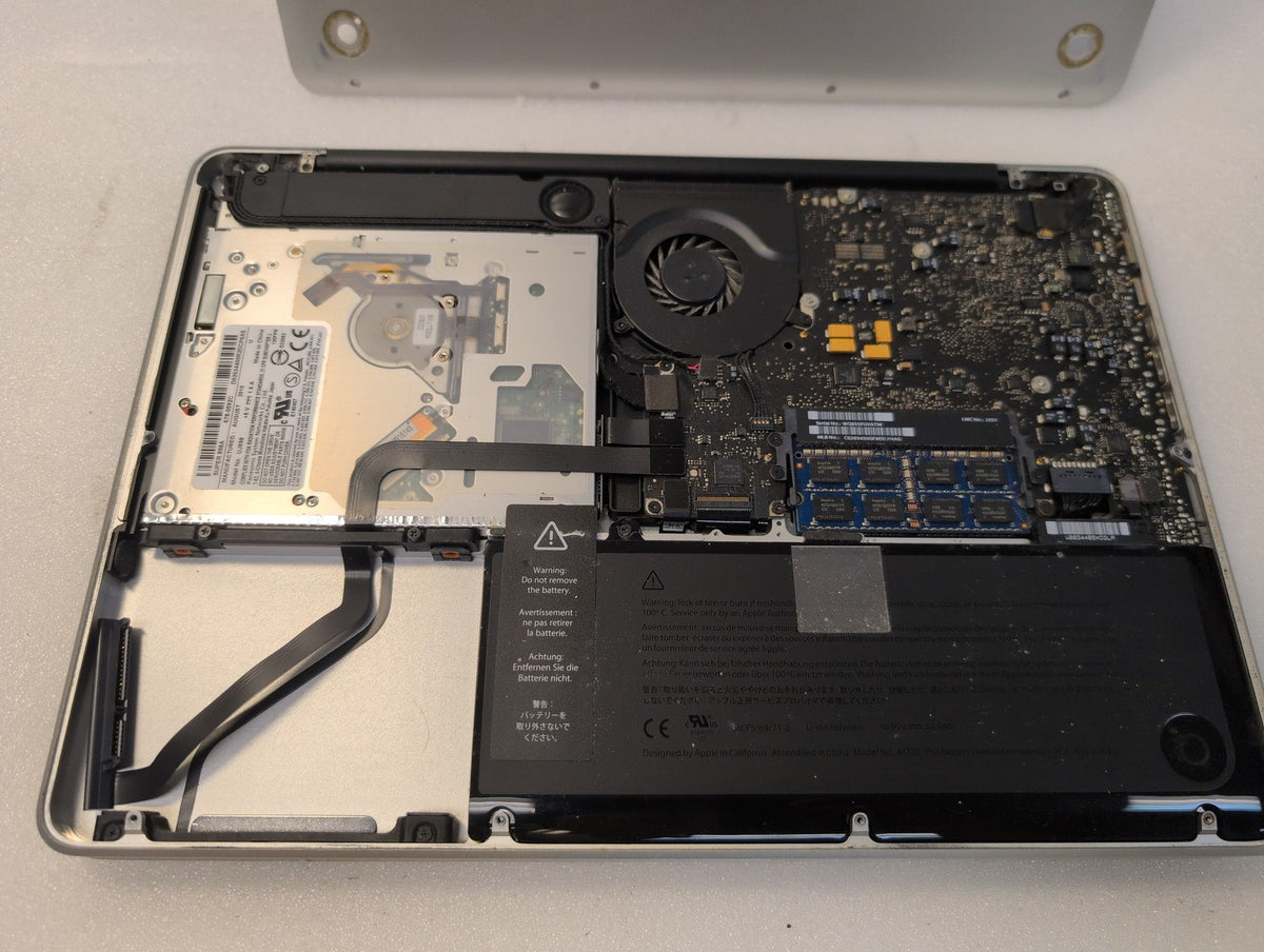 🎸 Apple MacBook Pro 13-inch A1278 2010 Silver  NO HDD Cracked Screen For Parts