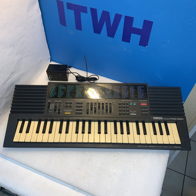 Yamaha Portasound PSS-380 Keyboard with box