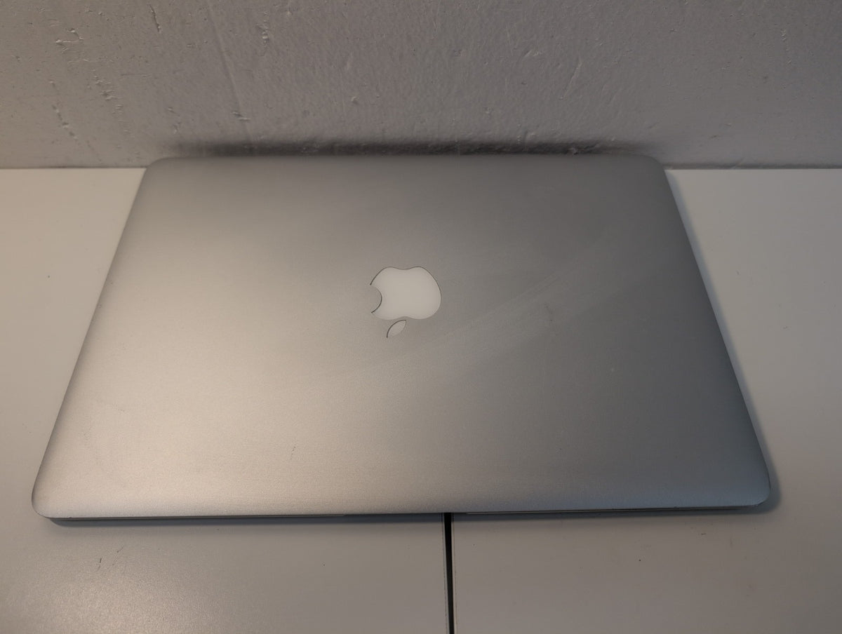 NICE Apple MacBook Air A1466 13" 2017 1.8GHz i5/8GB /128GB SSD (NO AC ADAPTER) -