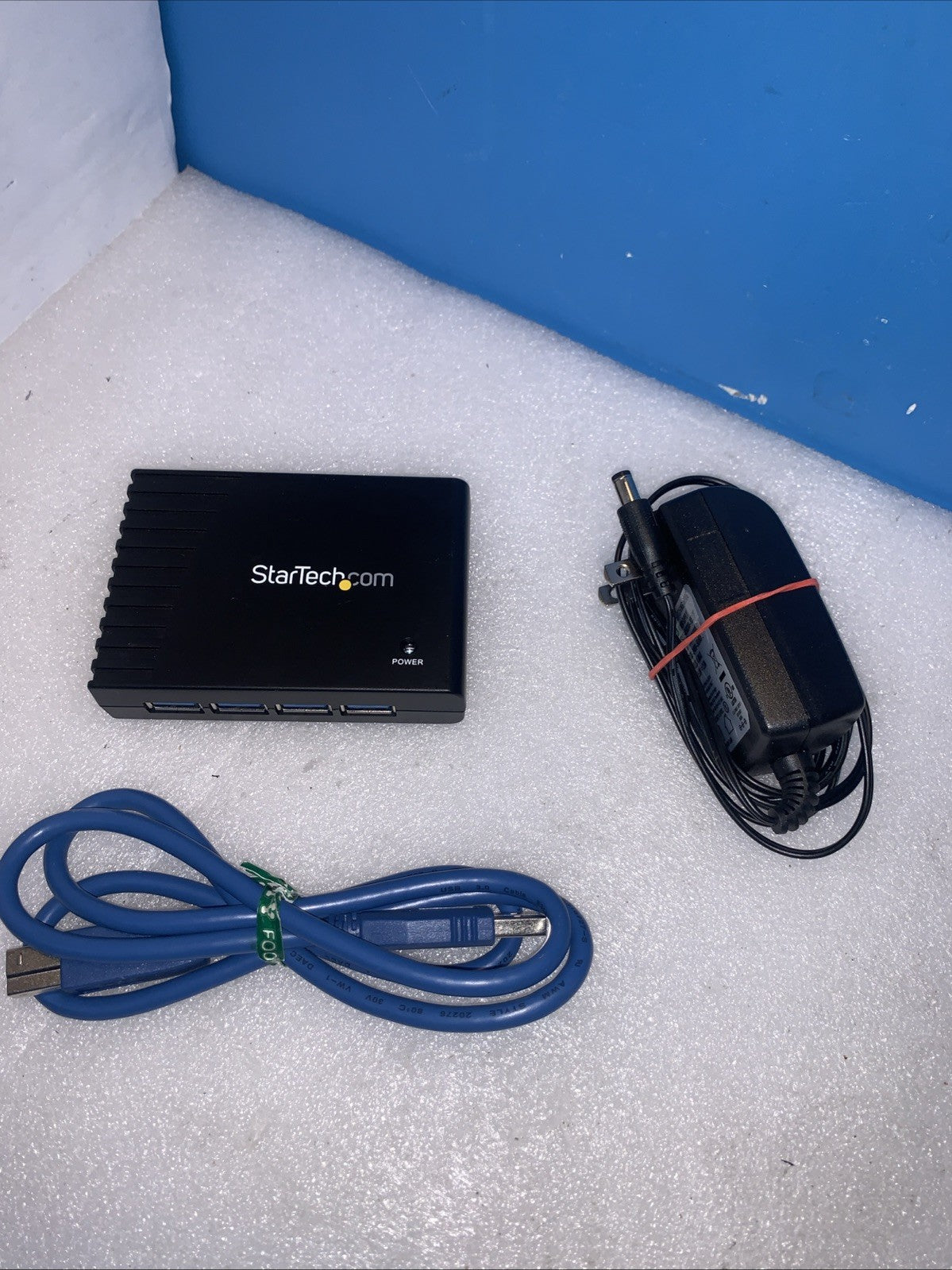 🔥 StarTech.com 4-Port USB 3.0 SuperSpeed Hub with Power Adapter 5Gbps