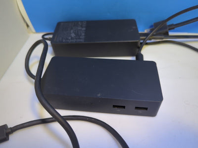 Microsoft 1661 Docking Station + 1749 15V 6A  Adapter *Tested* -