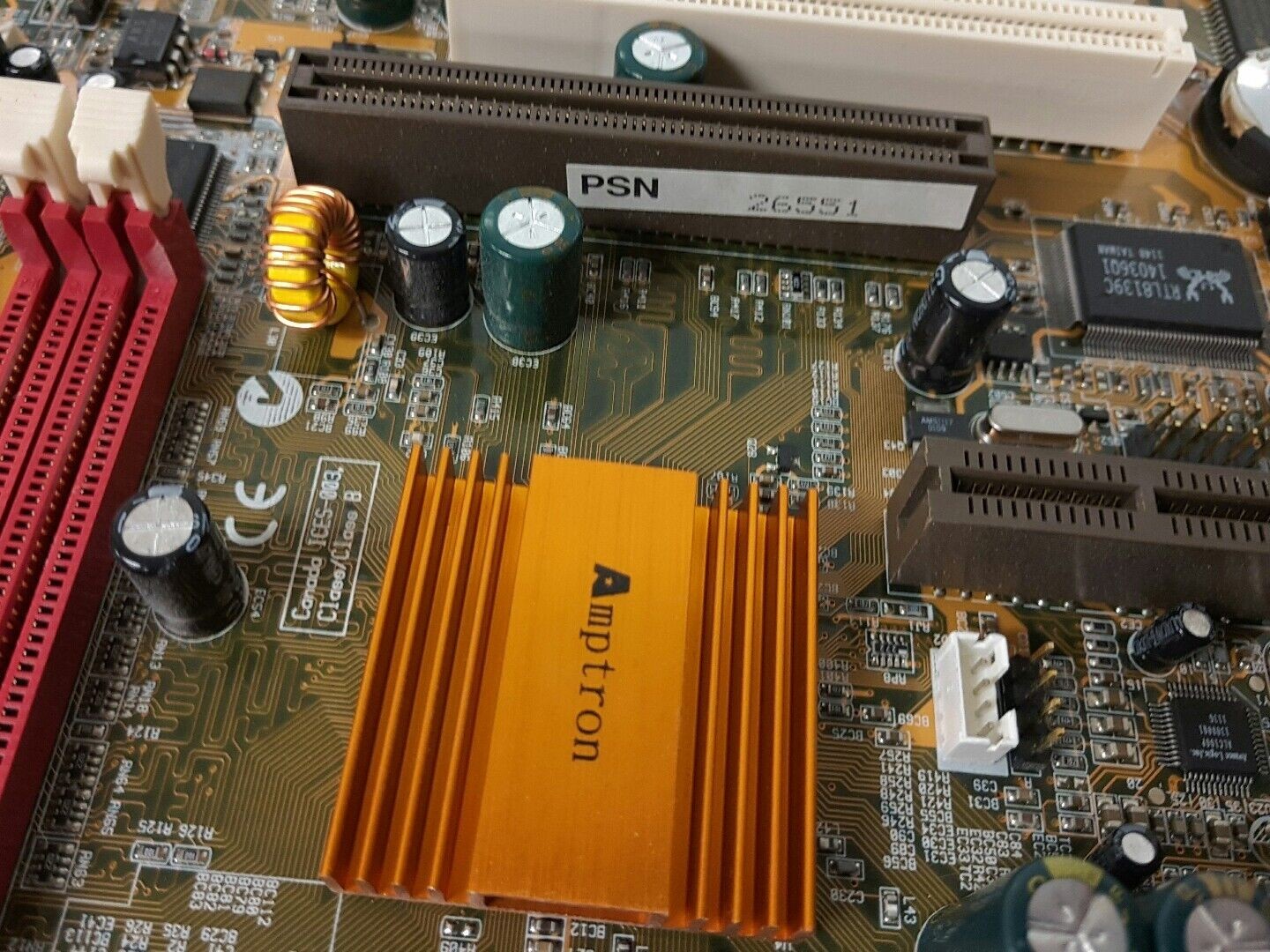 - VINTAGE AMPTRON MOTHERBOARD PSN 26551 ALI M1535D+ WITH AMD CPU