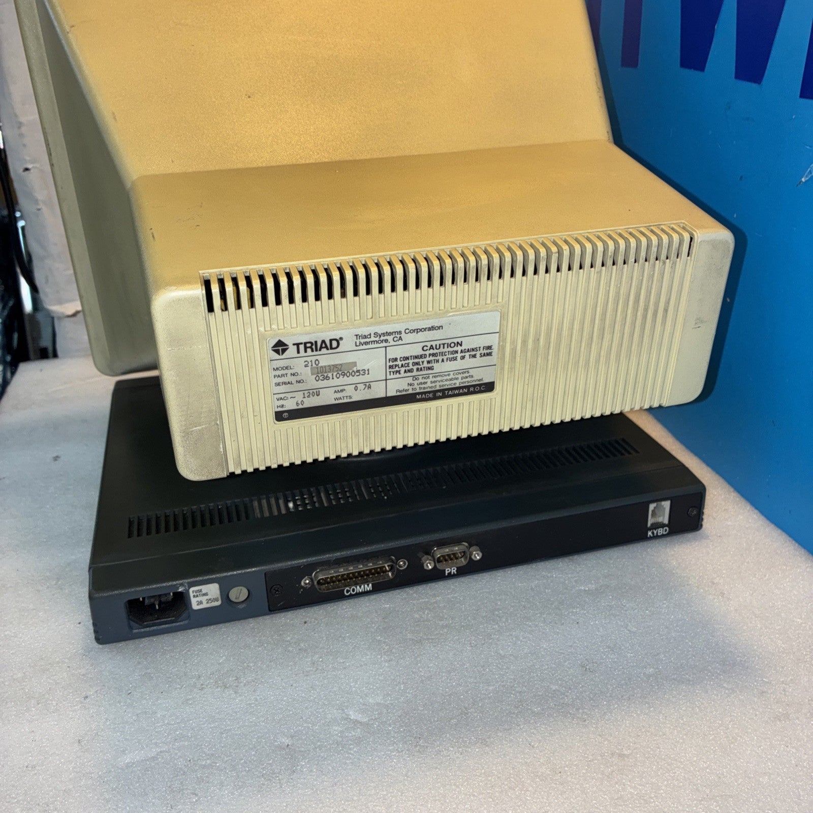 🔥 Vintage TRIAD Model 210 CRT Serial Terminal RS232 Screen Computer #2756