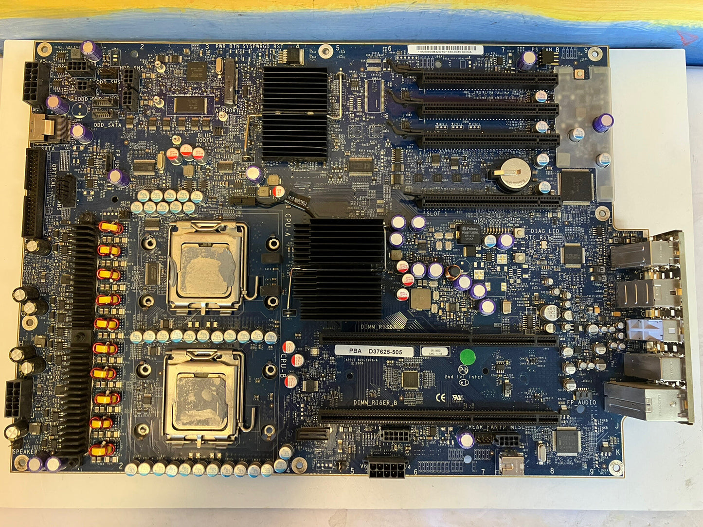 ~ Apple Mac Pro 2006 A1186 Logic Board 630-9045 820-1976-A w/ 2x Xeon 5150 CPU