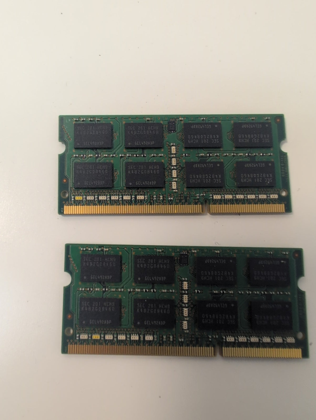 Samsung M471B5273DH0-CH9 4GB DDR3 PC3-10600S SO-DIMM Laptop RAM 2x4GB 8GB -