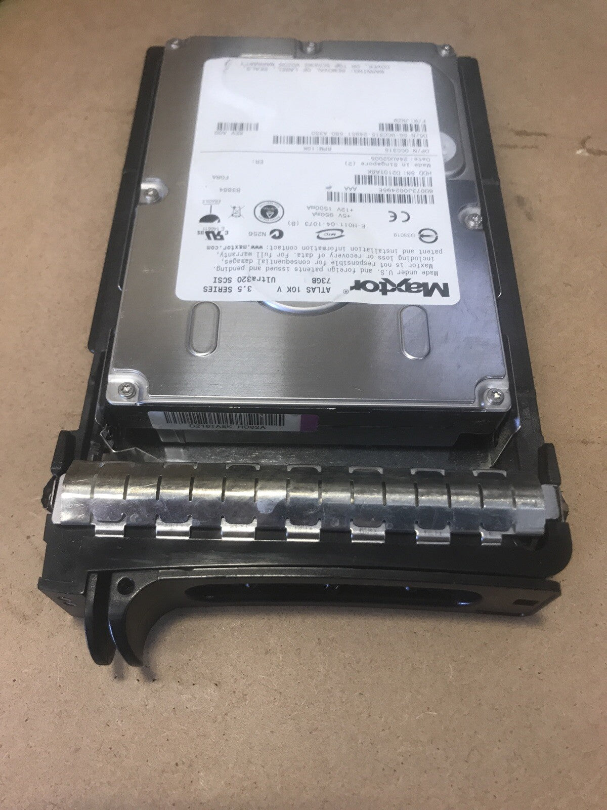 Dell 73GB SCSI 3.5 Hard Disk Drive CC315 0CC315 Caddy Y6939 PowerEdge 1650 1750