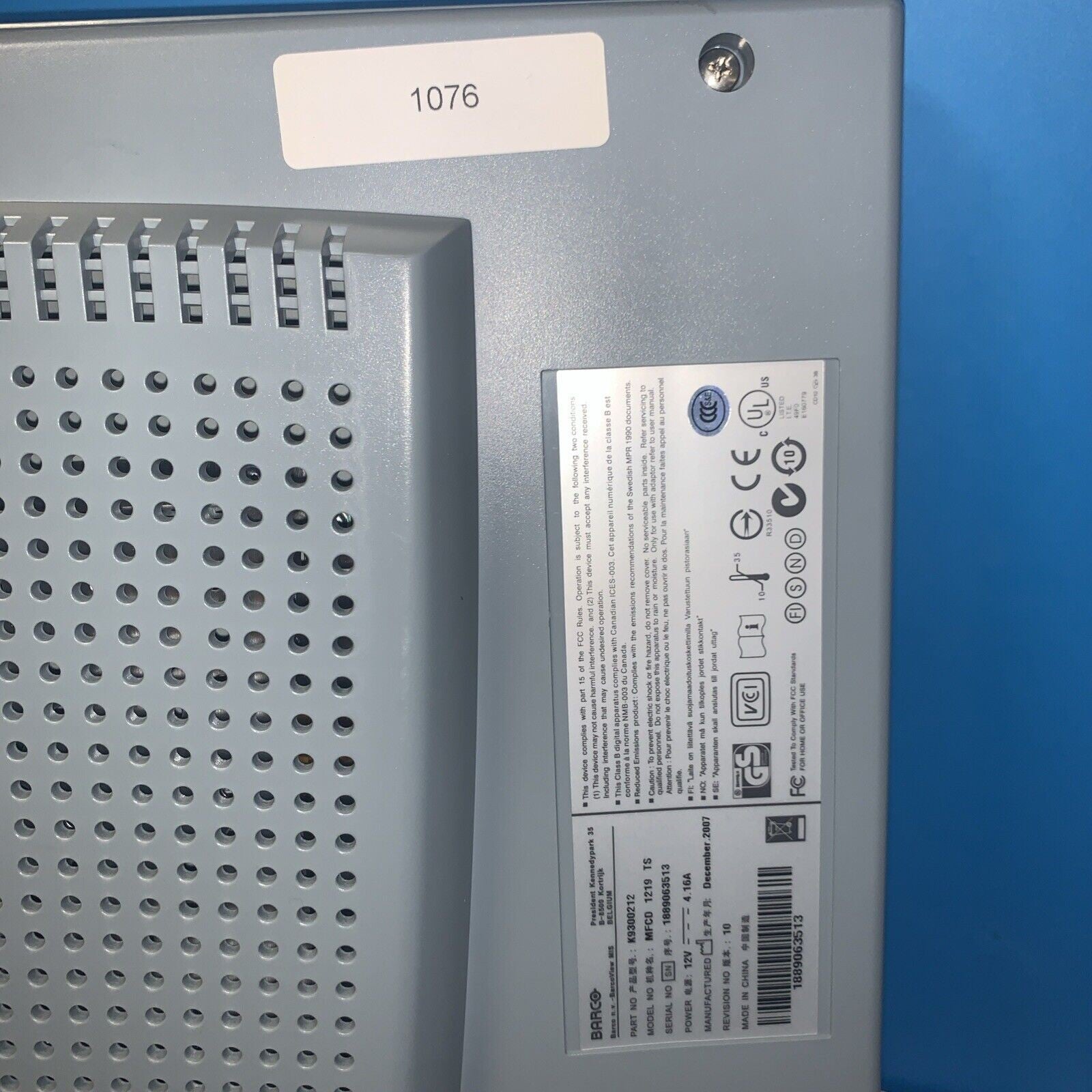 Nice ~ Barco MFCD 1219 TS K9300212 19" Medical LCD Monitor