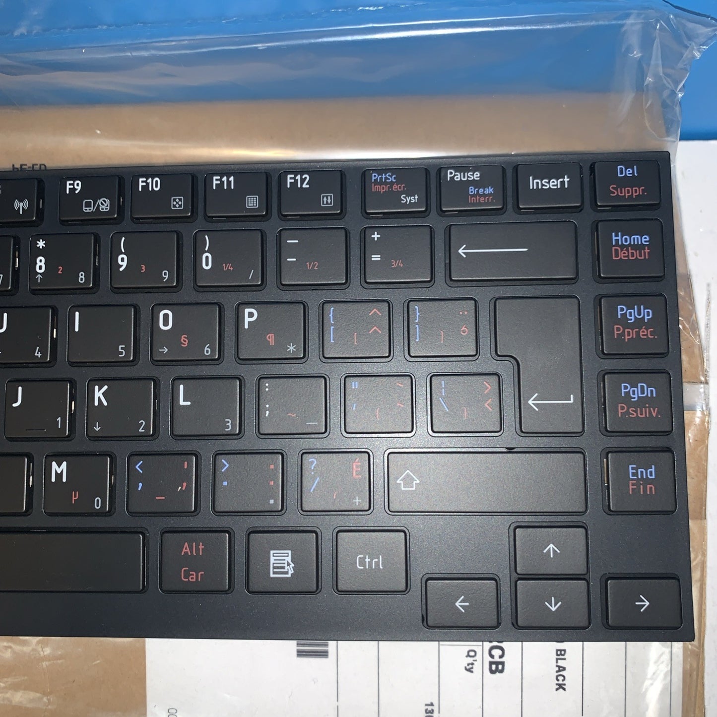 Toshiba Laptop Keyboard MP-11B56TQ-9301